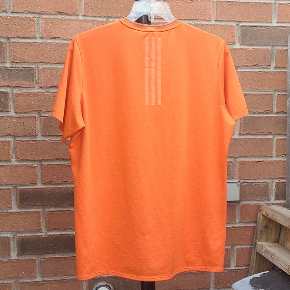 ๐ 2/$30 ADIDA RUNNING ACTIVE TOP WEAR - Picture 4 of 5